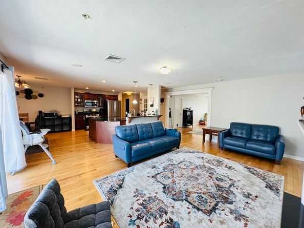 717 Hampton Way 717, Abington MA 02351