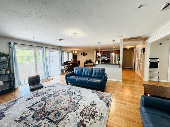 717 Hampton Way 717, Abington MA 02351