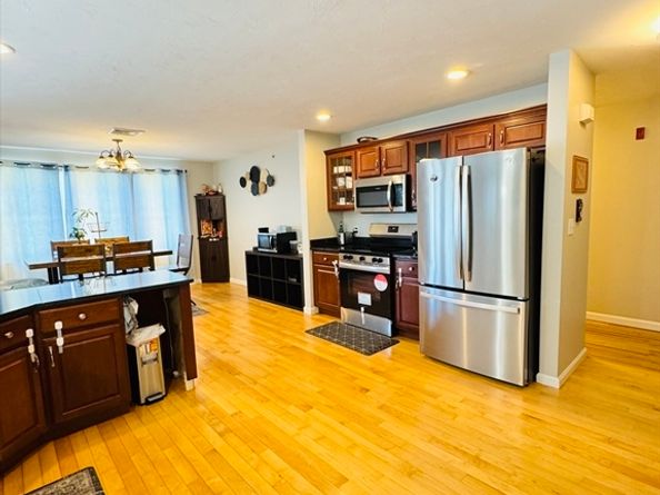 717 Hampton Way 717, Abington MA 02351