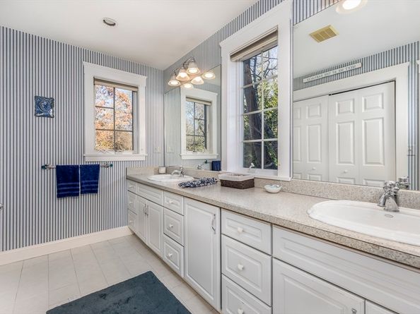 10 Risley Road, Marblehead MA 01945