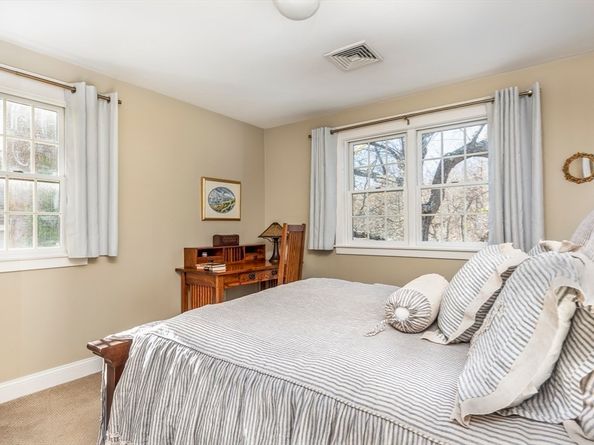 10 Risley Road, Marblehead MA 01945