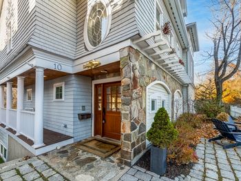 10 Risley Road