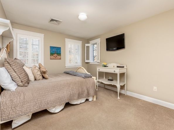 10 Risley Road, Marblehead MA 01945