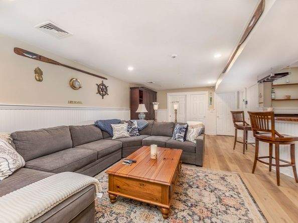 10 Risley Road, Marblehead MA 01945