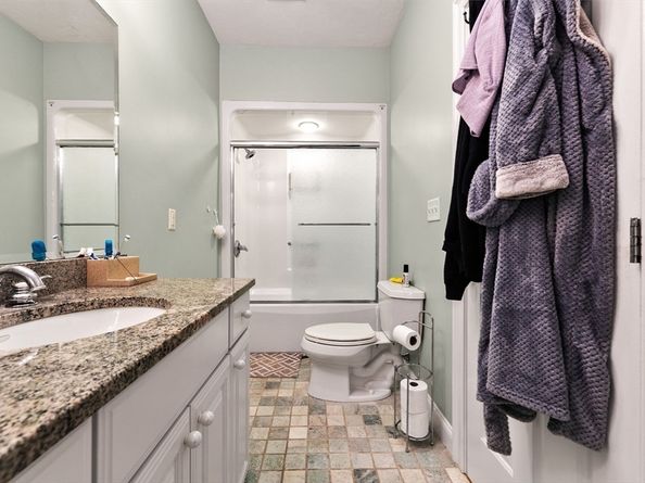 6 Ashley Court, Lynnfield MA 01940