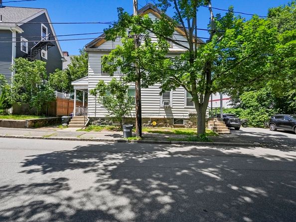 18-20 Brattle Street, Arlington MA 02476