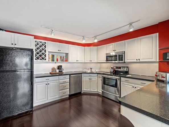 131 Coolidge Ave. 621, Watertown MA 02472