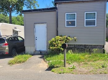 466 Newbury