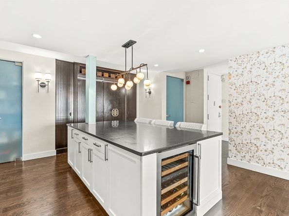 65 E India Row 28EF, Boston MA 02110