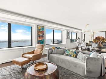 65 E India Row