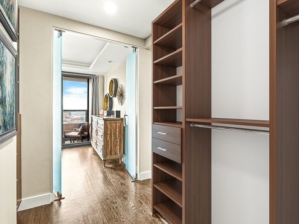 65 E India Row 28EF, Boston MA 02110
