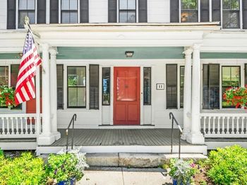 11 Fairbanks St