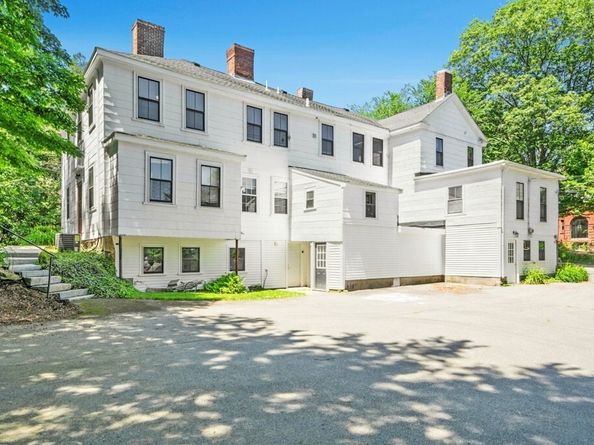 11 Fairbanks St 2, Harvard MA 01451
