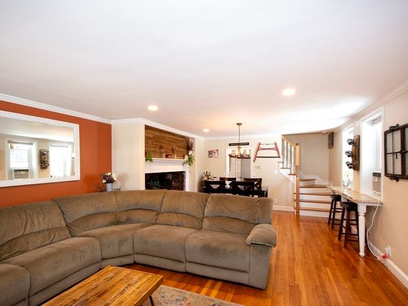 120 Randolph St, Weymouth MA 02190