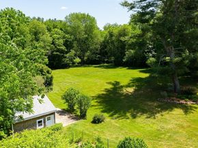 89 W Elm St, Pembroke MA 02359