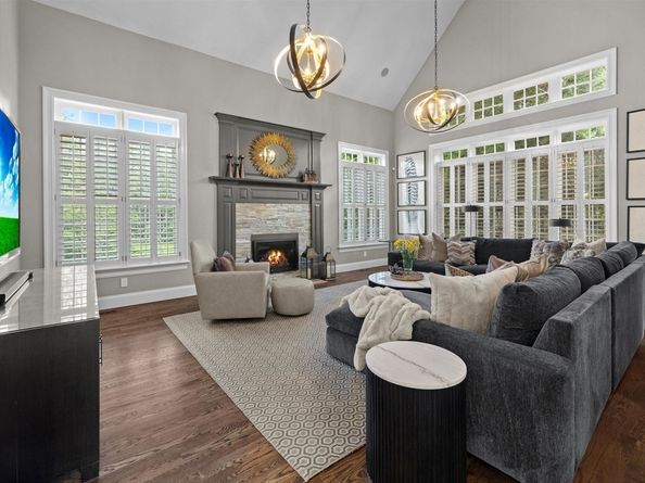 17 Olde Hickory Path, Westborough MA 01581