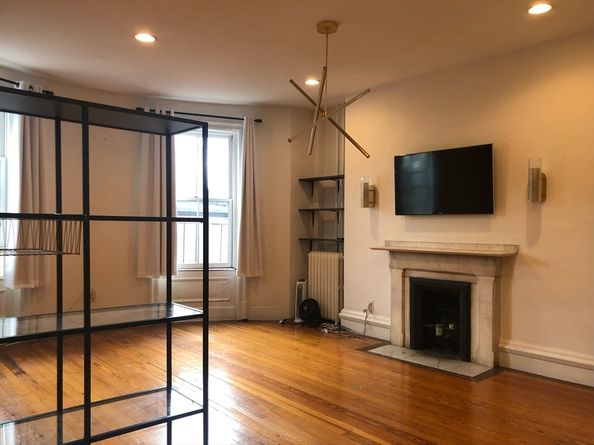 195 Beacon Street 8, Boston MA 02116