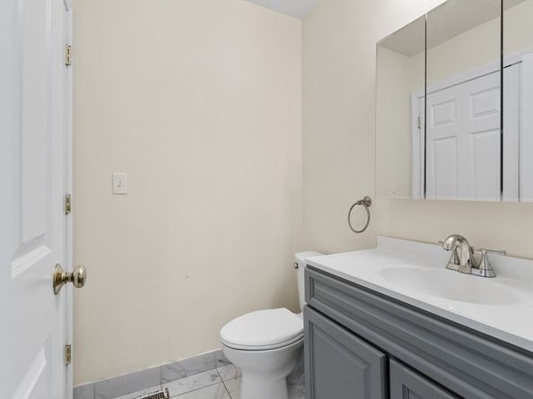 111-113 Pleasant St, Milton MA 02186