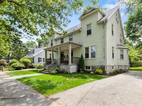 111-113 Pleasant St, Milton MA 02186