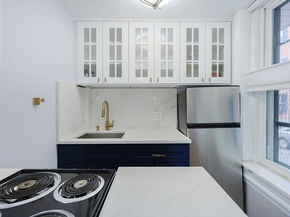 80 Revere St 1, Boston MA 02114
