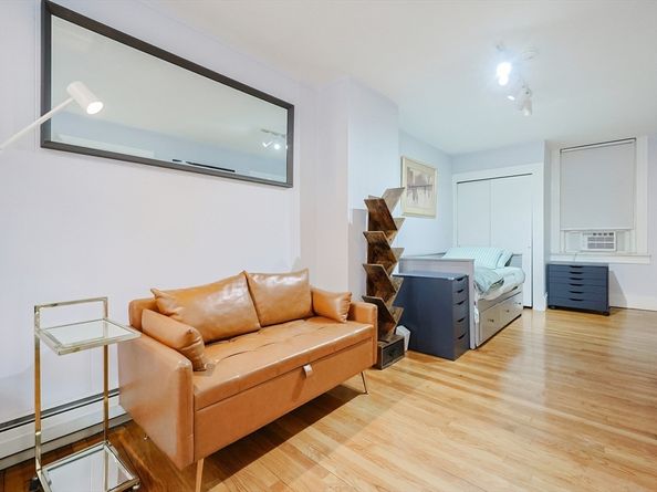 80 Revere St 1, Boston MA 02114