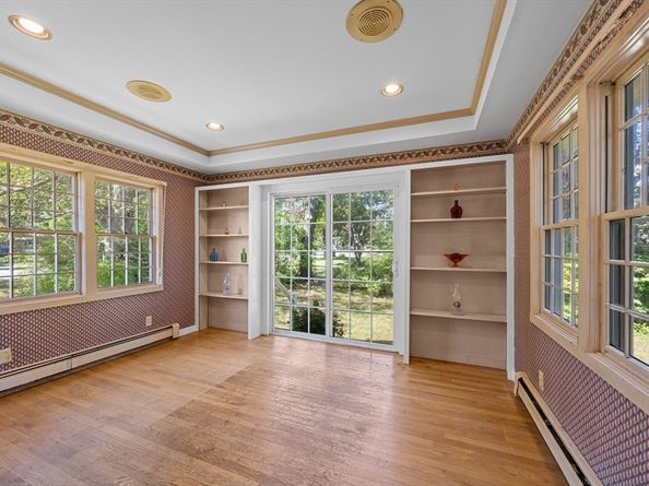 60 Gibbs Avenue, Wareham MA 02571