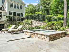 76 Red Coat Ln, Concord MA 01742