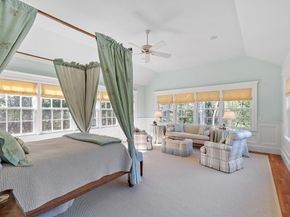 76 Red Coat Ln, Concord MA 01742