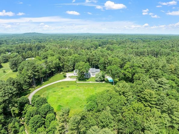 76 Red Coat Ln, Concord MA 01742