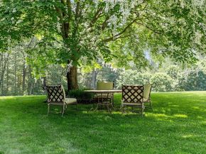 76 Red Coat Ln, Concord MA 01742