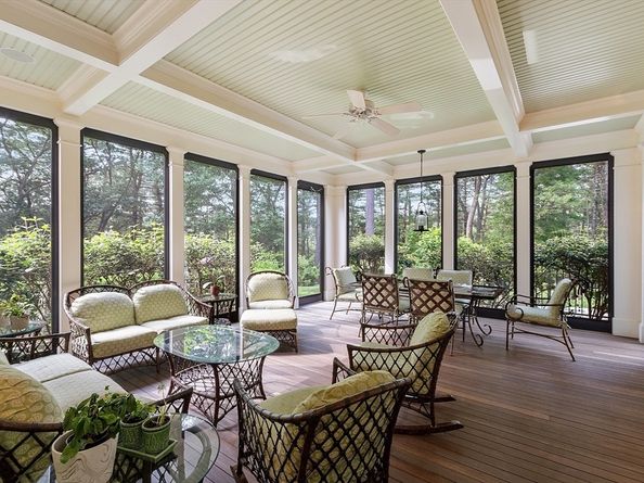 76 Red Coat Ln, Concord MA 01742