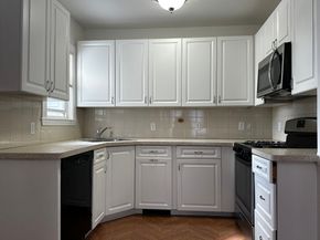 381 Hunnewell St 381, Needham MA 02494