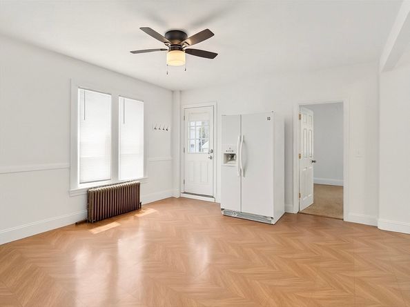 381 Hunnewell St 381, Needham MA 02494