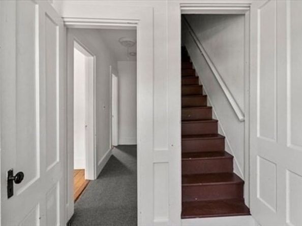381 Hunnewell St 381, Needham MA 02494