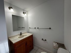 381 Hunnewell St 381, Needham MA 02494
