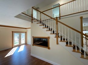 33 Lakeside Dr, Shrewsbury MA 01545