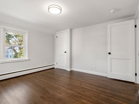 37 Elmcrest Rd, Wakefield MA 01880