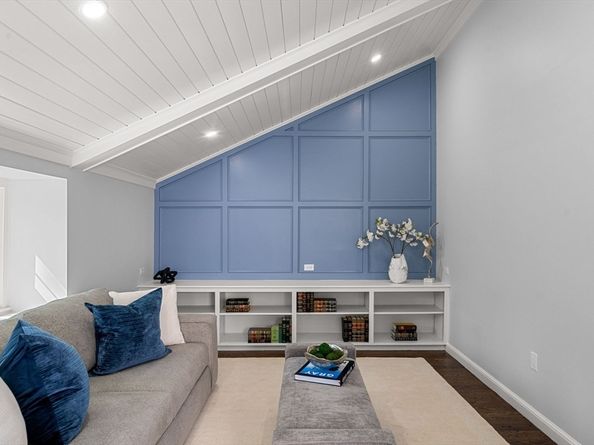 37 Elmcrest Rd, Wakefield MA 01880
