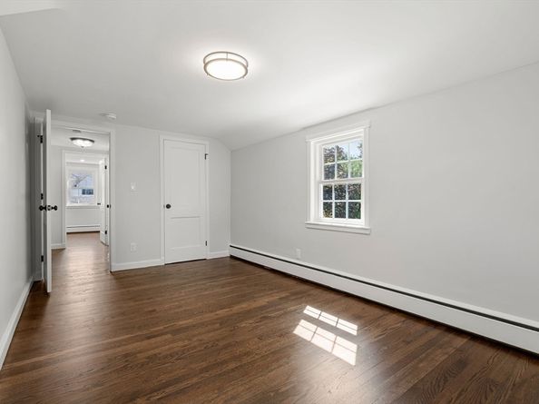 37 Elmcrest Rd, Wakefield MA 01880