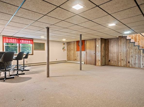 51 Caldwell Rd, Waltham MA 02453