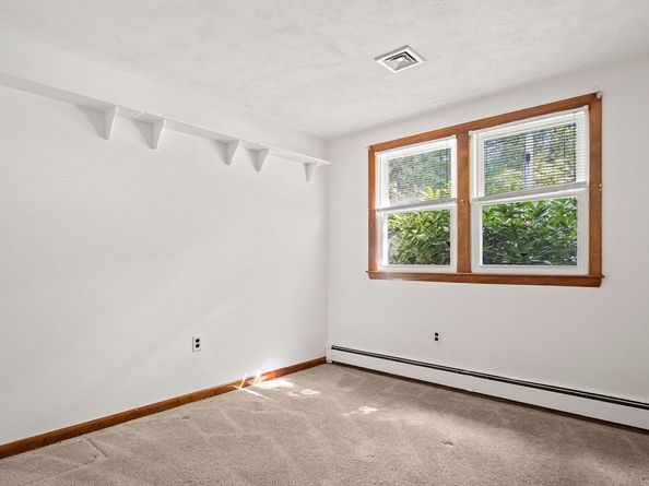 51 Caldwell Rd, Waltham MA 02453