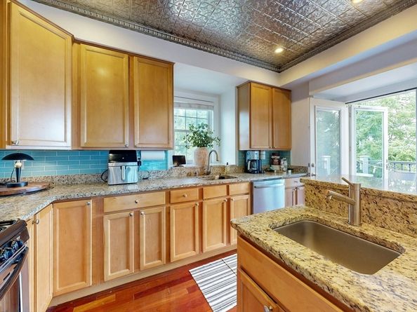 96 Dix St 6, Boston MA 02122