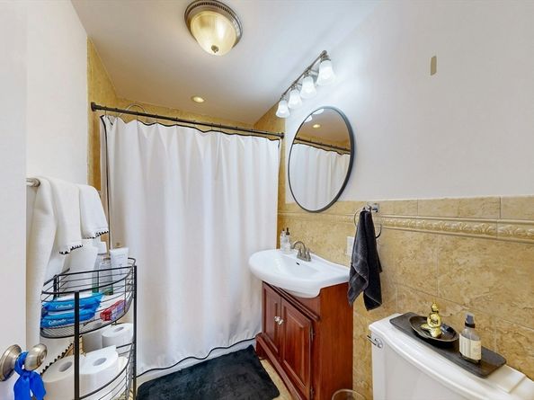 96 Dix St 6, Boston MA 02122