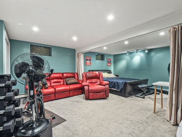 6 Geneseo Circle, Milford MA 01757