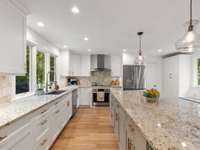 216 Clapboardtree St, Westwood MA 02090