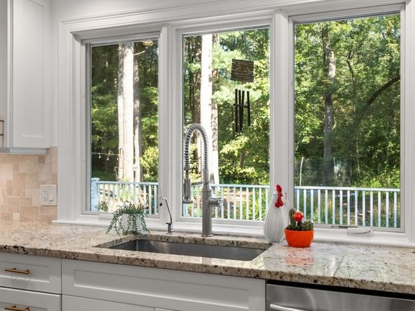 216 Clapboardtree St, Westwood MA 02090