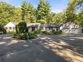 216 Clapboardtree St, Westwood MA 02090