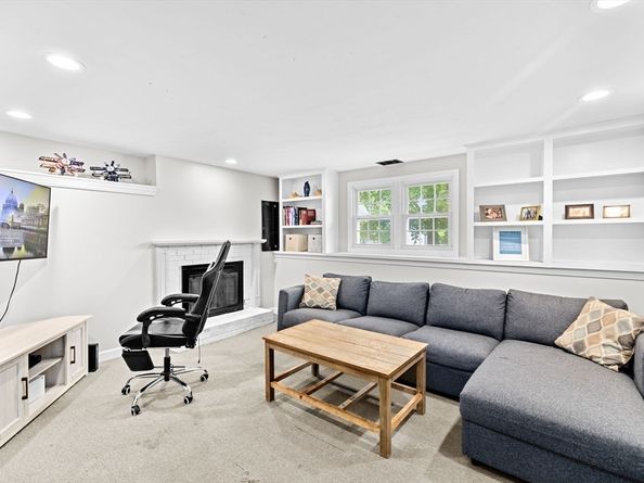 17 Murphys Lane, Scituate MA 02066