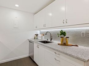50-56 Broadlawn Park 221, Boston MA 02467