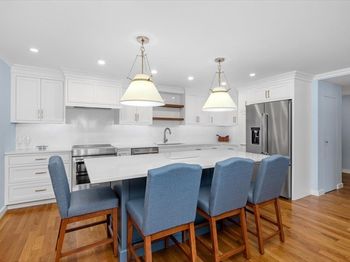 2001 Marina Dr